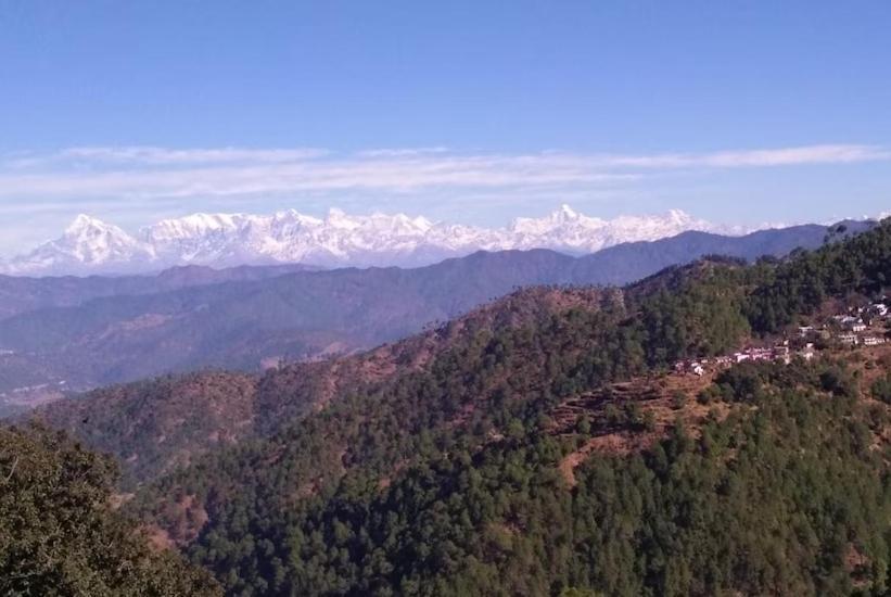 Hotel The Royal Mountain Ranikhet Esterno foto